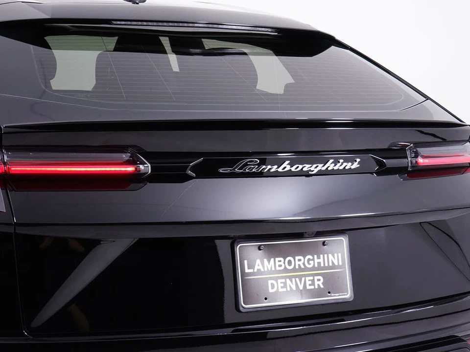 2022 Lamborghini Urus - Image 20 of 31