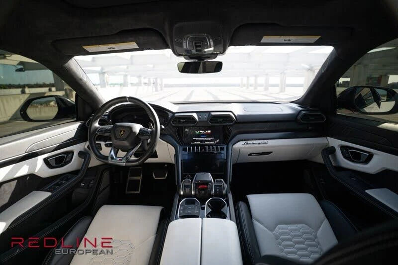 2022 Lamborghini Urus - Image 11 of 31
