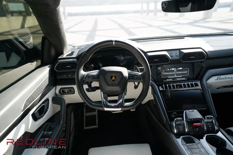 2022 Lamborghini Urus - Image 13 of 31