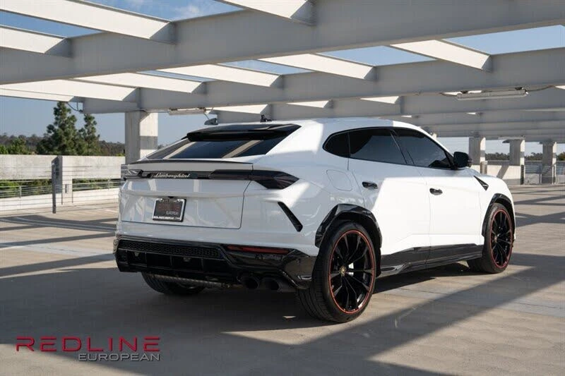 2022 Lamborghini Urus - Image 8 of 31