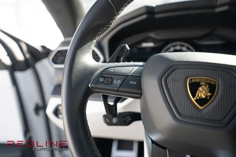 2022 Lamborghini Urus - Image 15 of 31