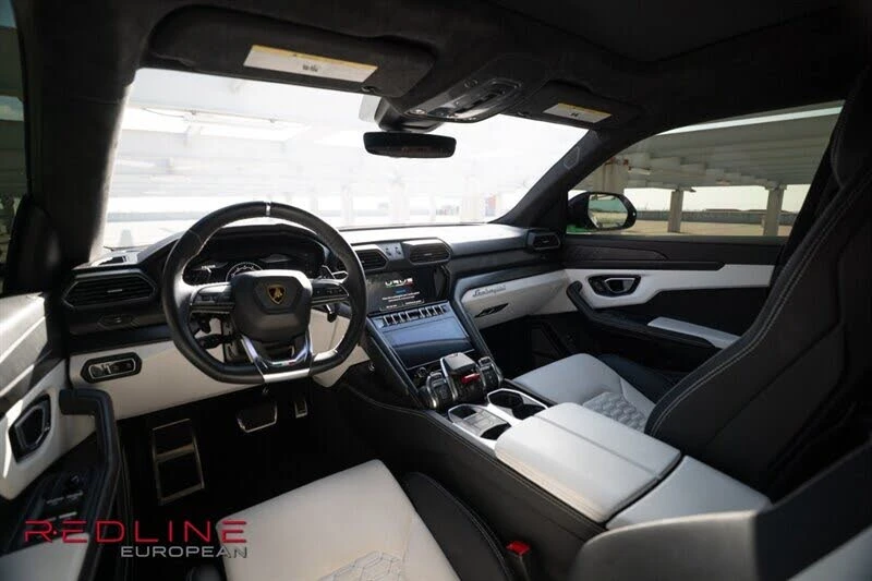 2022 Lamborghini Urus - Image 10 of 31