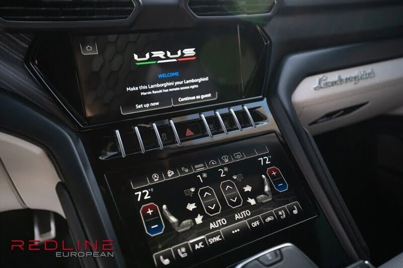 2022 Lamborghini Urus - Image 18 of 31