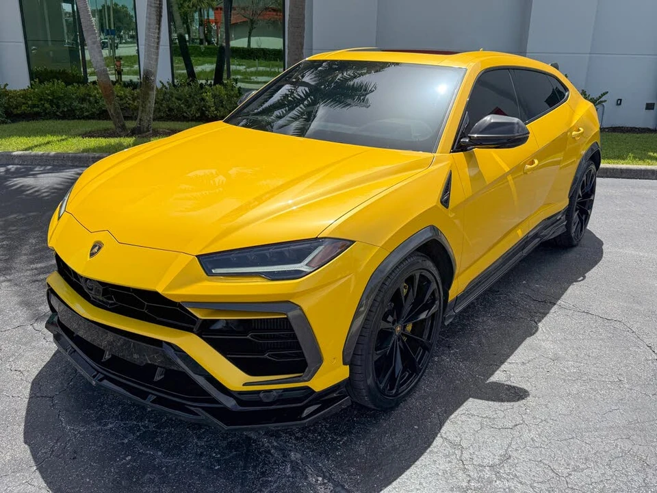 2022 Lamborghini Urus - Image 10 of 31