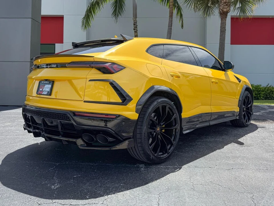 2022 Lamborghini Urus - Image 22 of 31