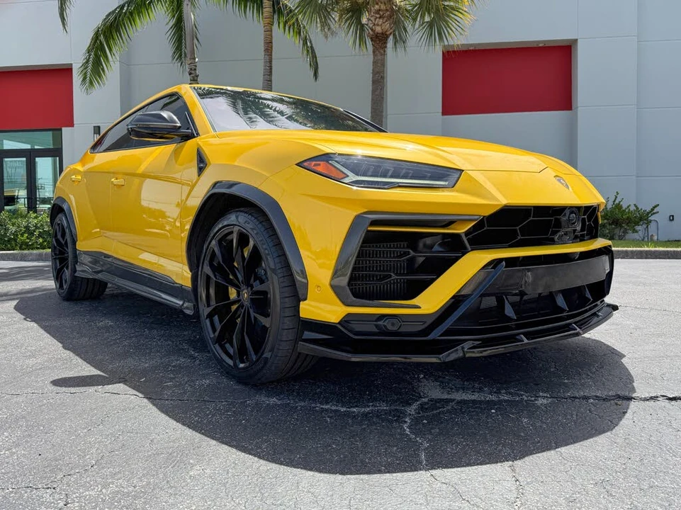 2022 Lamborghini Urus - Image 7 of 31