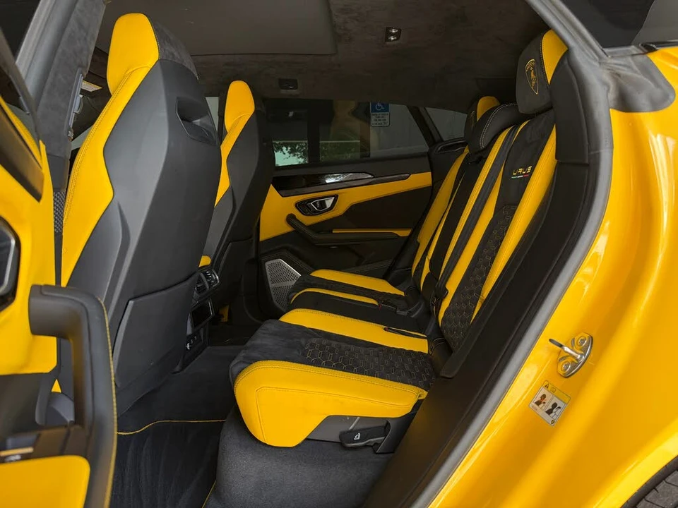 2022 Lamborghini Urus - Image 28 of 31