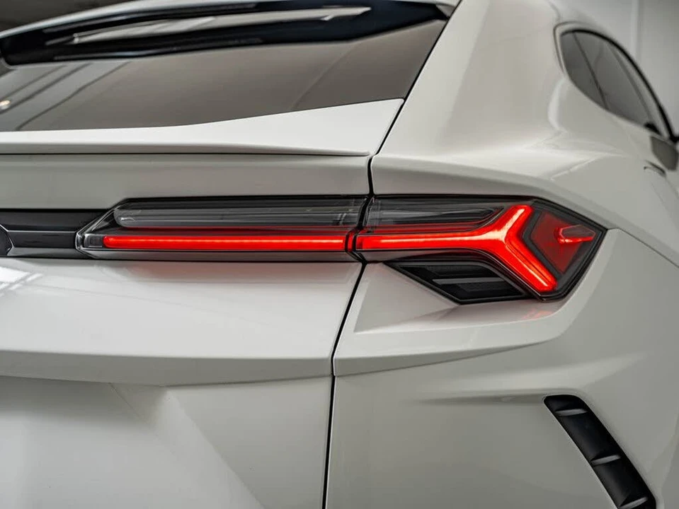 2022 Lamborghini Urus - Image 19 of 31