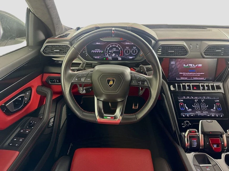 2022 Lamborghini Urus - Image 24 of 31
