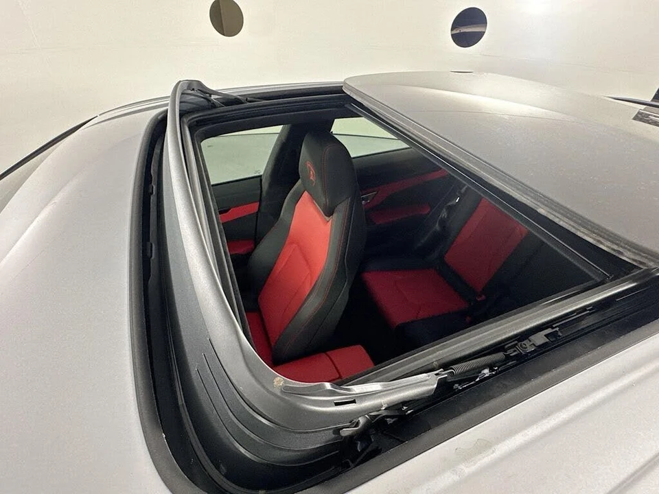 2022 Lamborghini Urus - Image 23 of 31