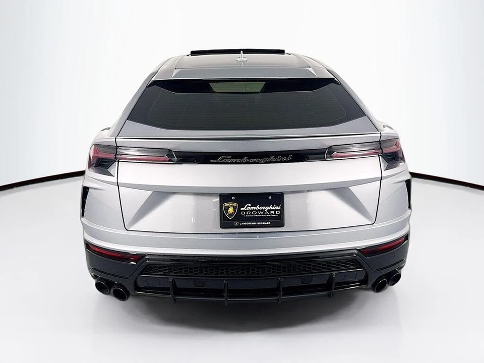 2022 Lamborghini Urus - Image 6 of 31