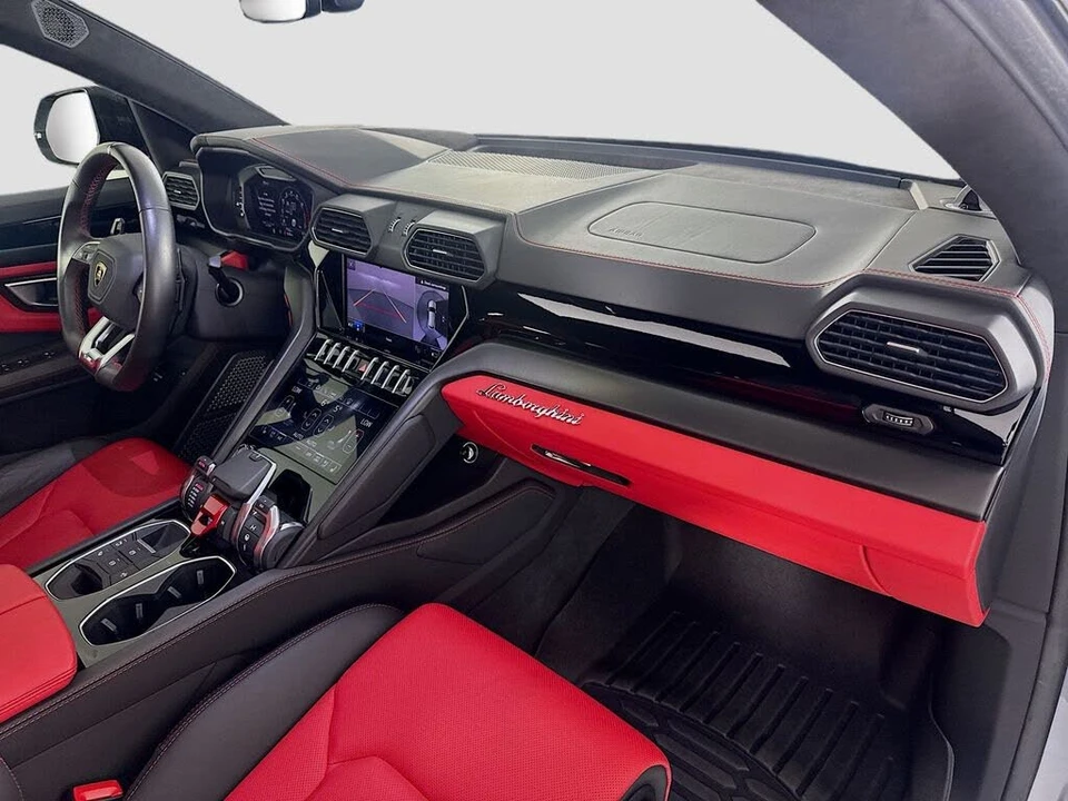 2022 Lamborghini Urus - Image 31 of 31