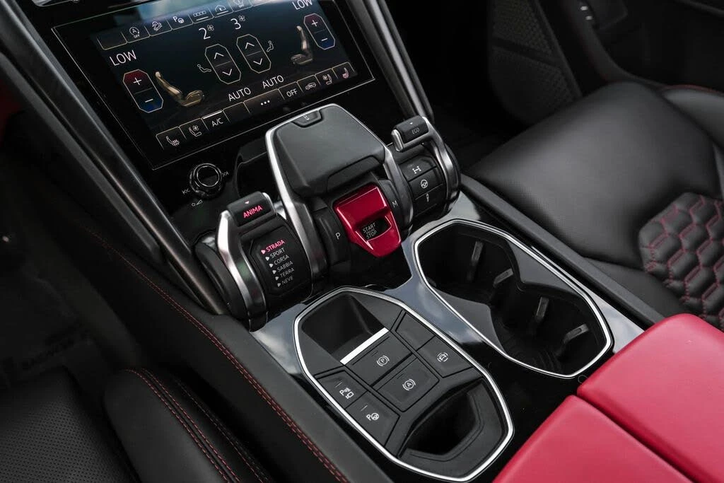 2022 Lamborghini Urus - Image 27 of 31
