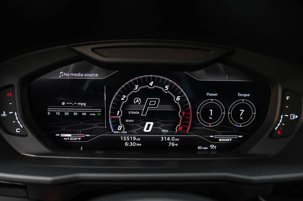 2022 Lamborghini Urus - Image 18 of 31