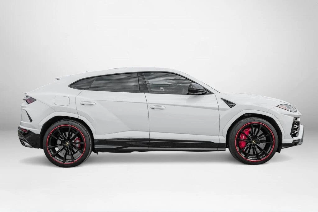 2022 Lamborghini Urus - Image 5 of 31
