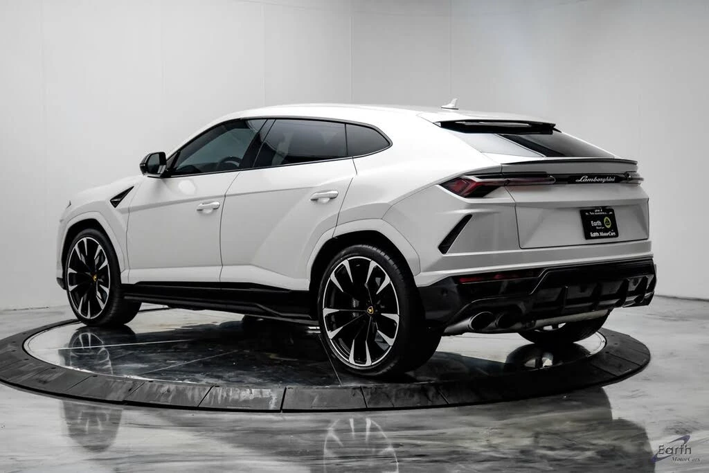 2022 Lamborghini Urus - Image 11 of 31