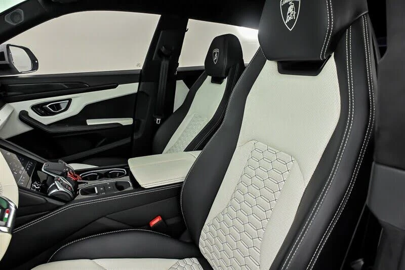 2022 Lamborghini Urus - Image 19 of 31