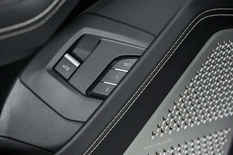2022 Lamborghini Urus - Image 15 of 31