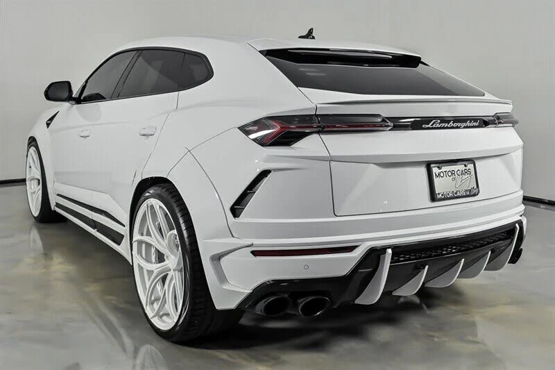 2022 Lamborghini Urus - Image 8 of 31