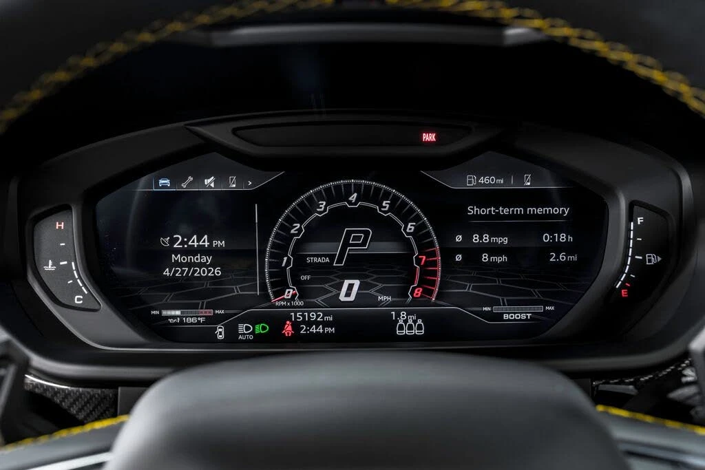 2022 Lamborghini Urus - Image 15 of 31