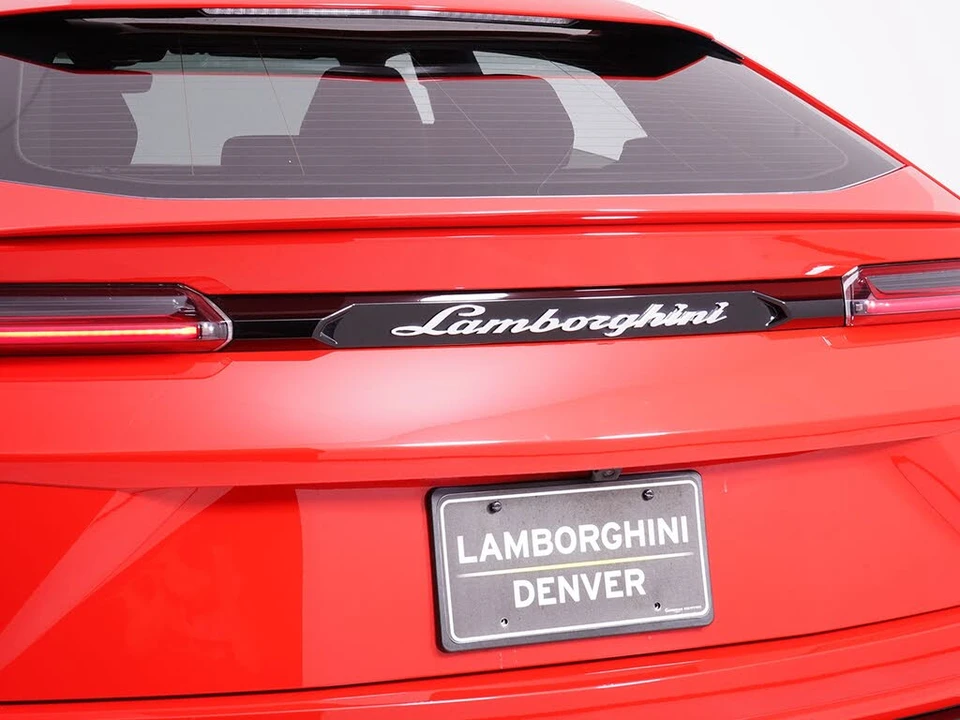 2022 Lamborghini Urus - Image 20 of 31