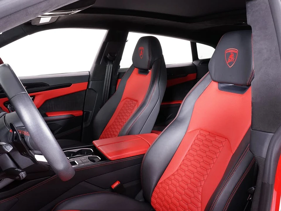 2022 Lamborghini Urus - Image 27 of 31