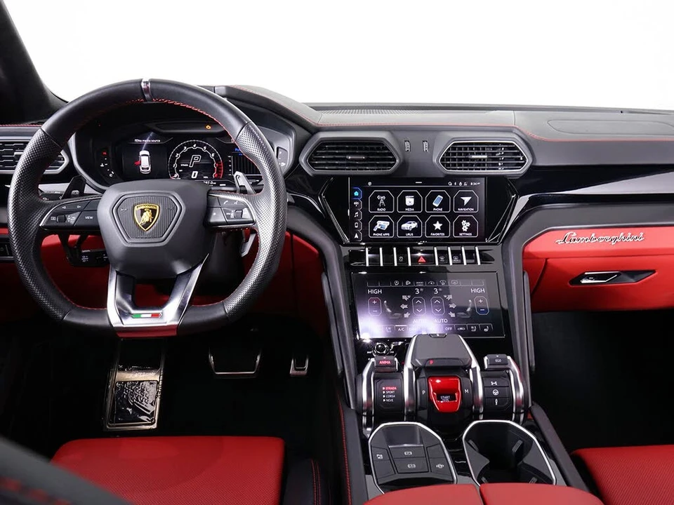 2022 Lamborghini Urus - Image 23 of 31