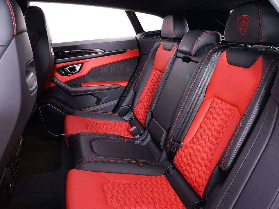 2022 Lamborghini Urus - Image 28 of 31