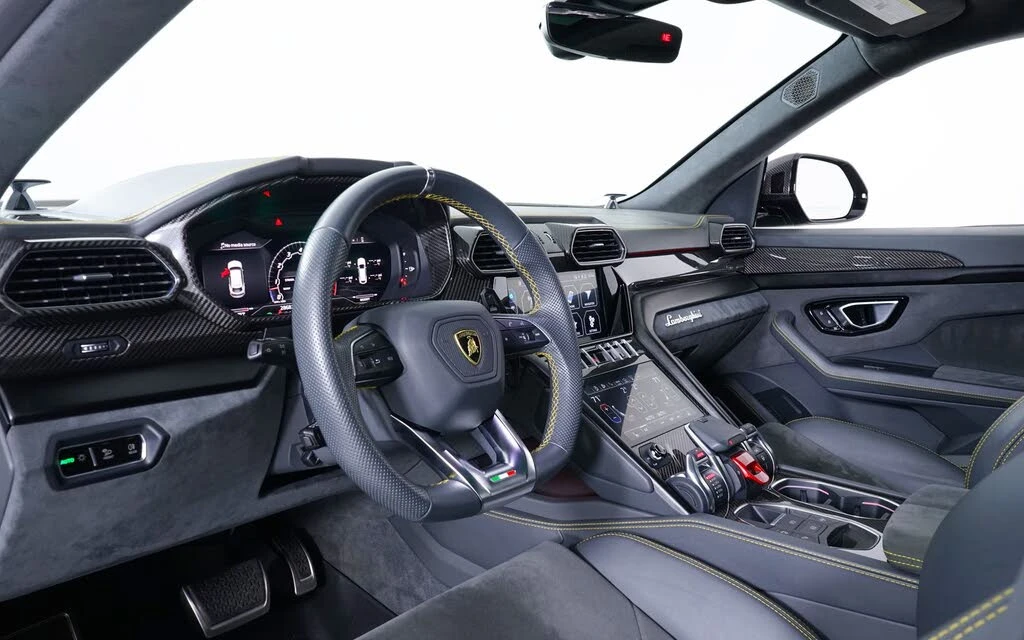 2022 Lamborghini Urus - Image 21 of 30