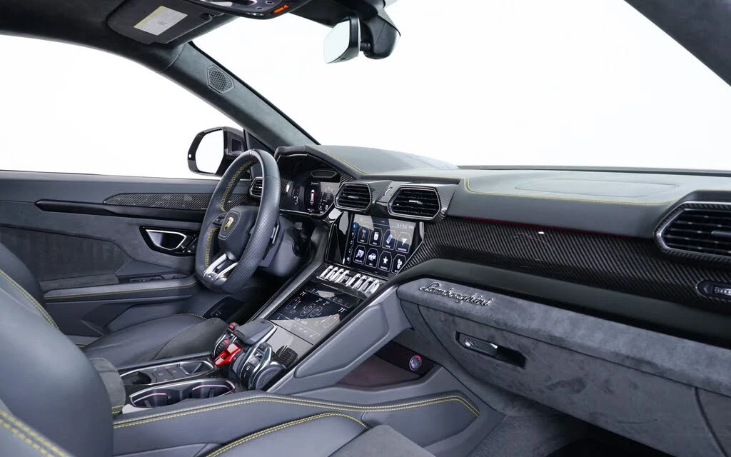 2022 Lamborghini Urus - Image 30 of 30