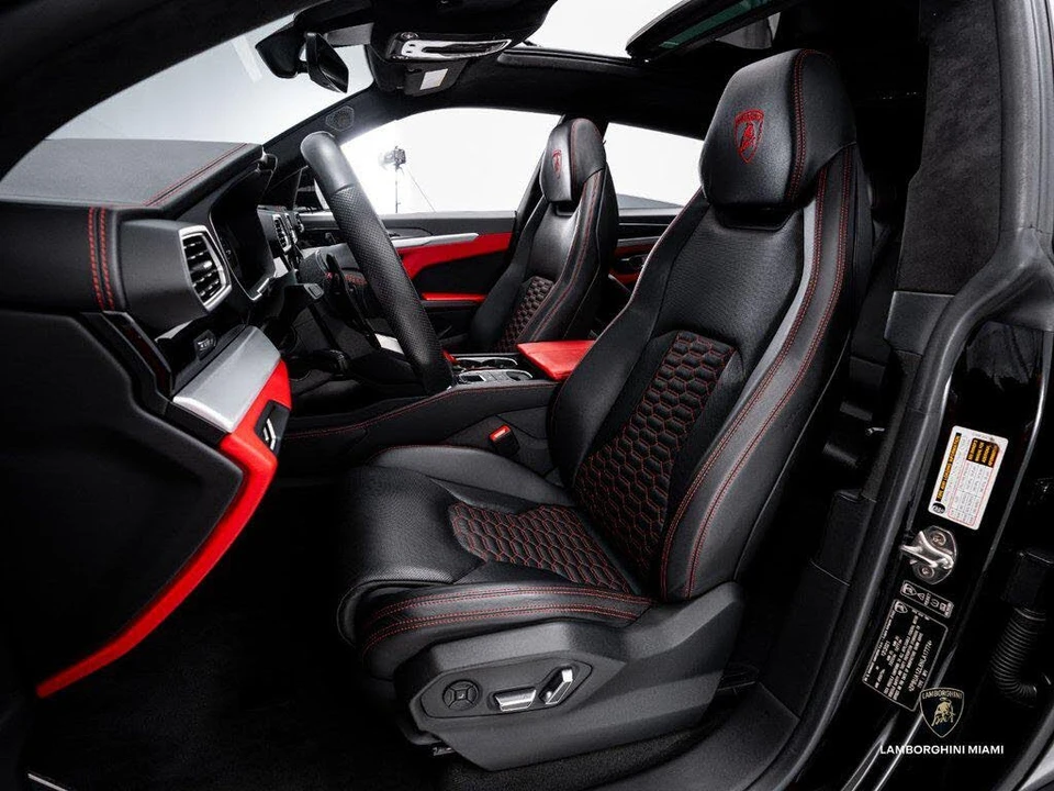 2022 Lamborghini Urus - Image 28 of 31