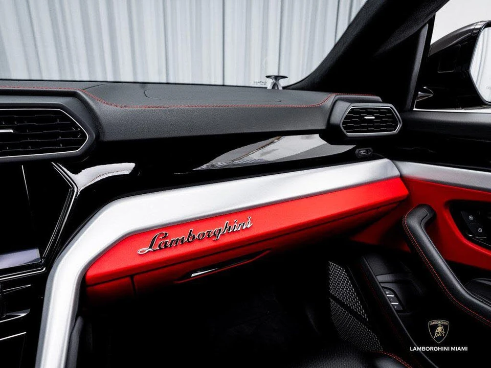 2022 Lamborghini Urus - Image 27 of 31