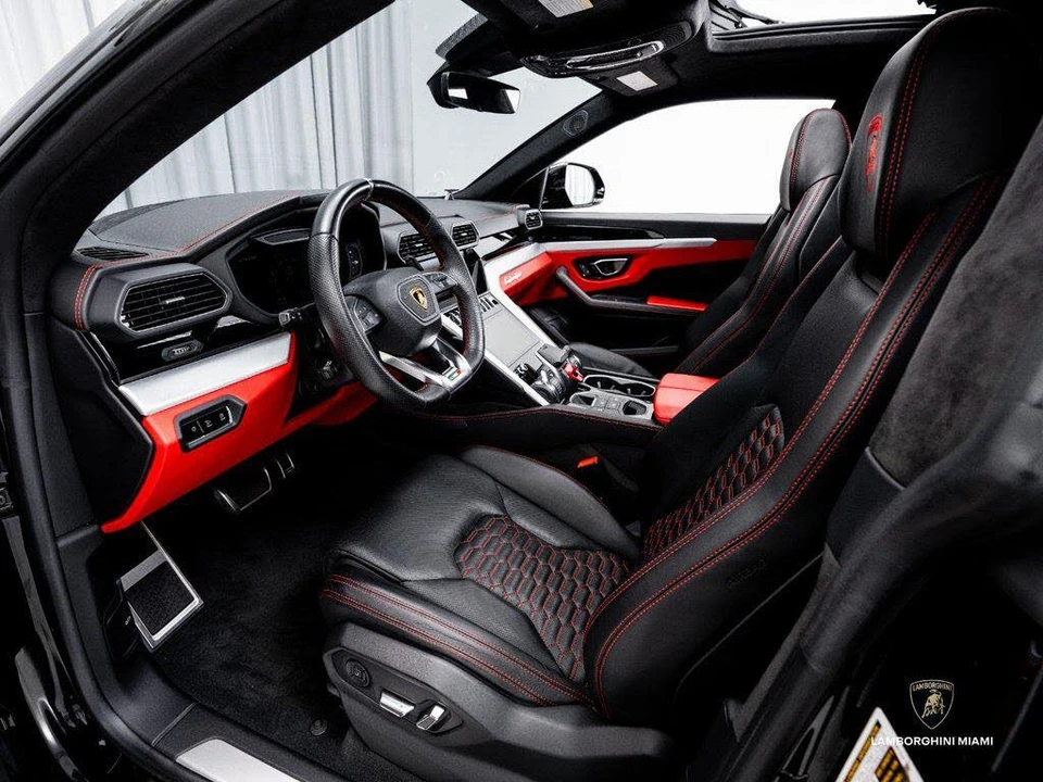 2022 Lamborghini Urus - Image 21 of 31