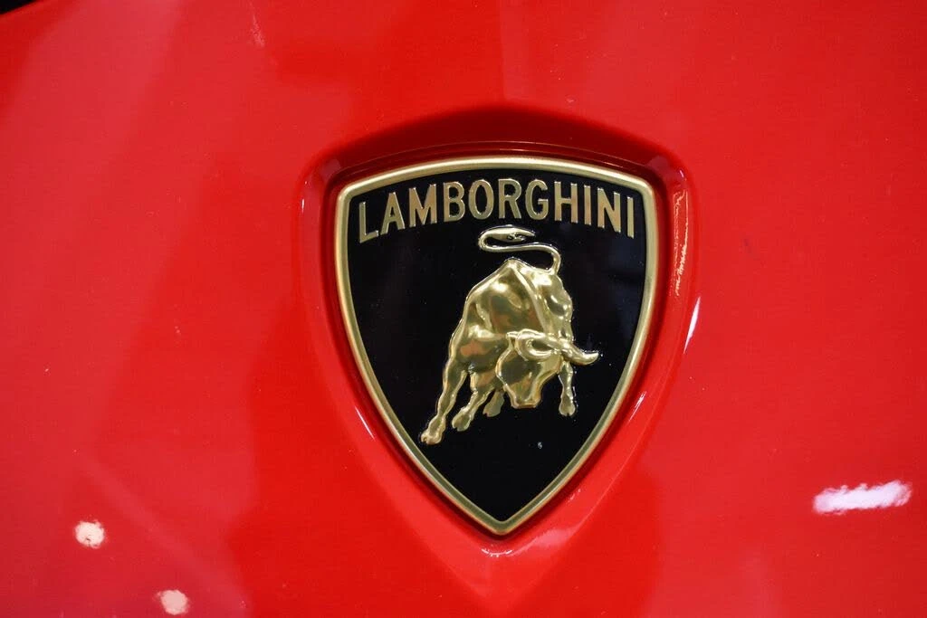 2022 Lamborghini Urus - Image 10 of 31