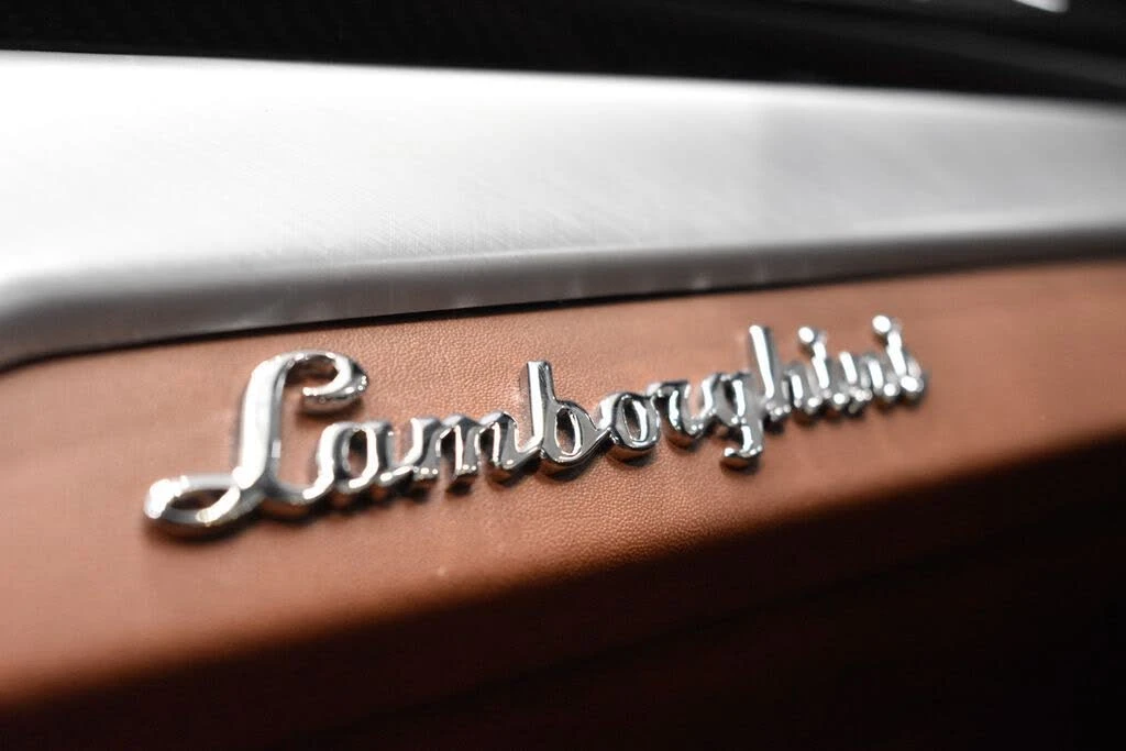 2022 Lamborghini Urus - Image 31 of 31