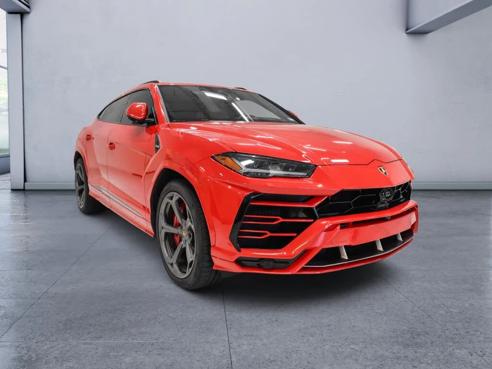 2022 Lamborghini Urus - Image 8 of 31
