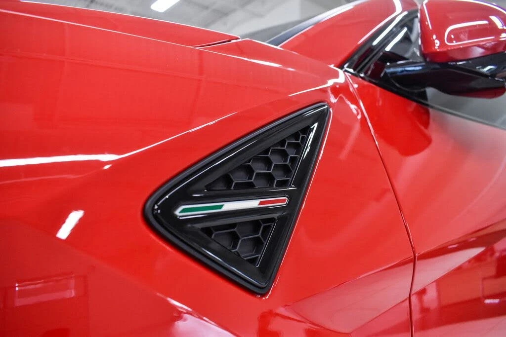 2022 Lamborghini Urus - Image 12 of 31