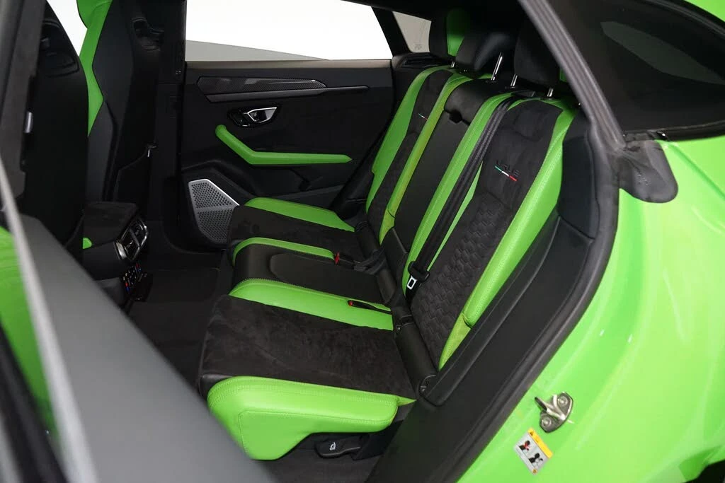 2022 Lamborghini Urus - Image 24 of 31