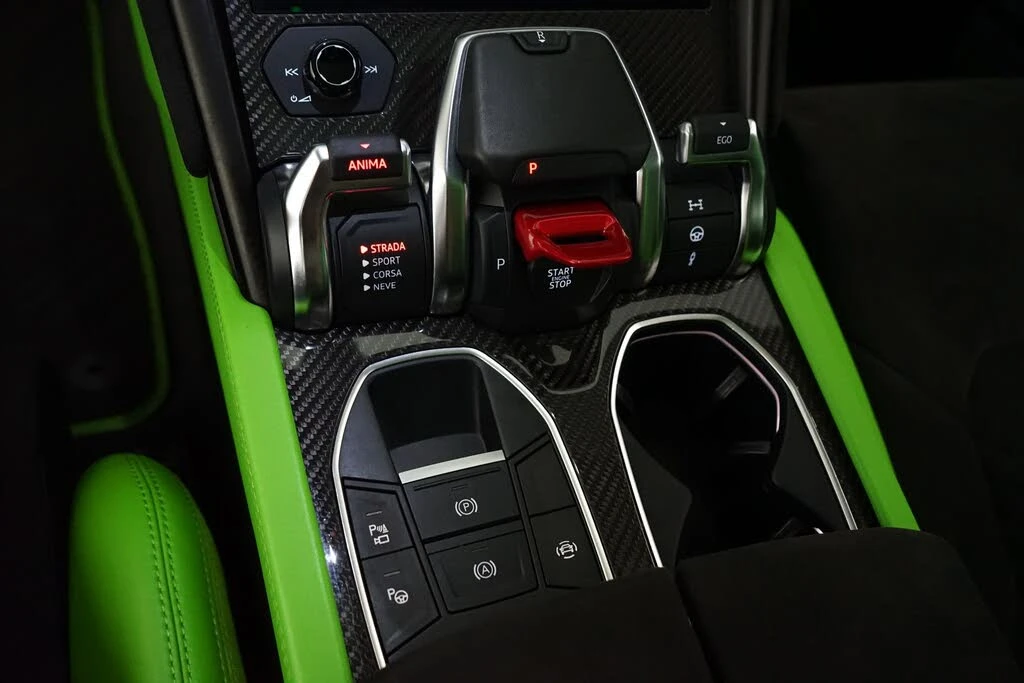 2022 Lamborghini Urus - Image 20 of 31
