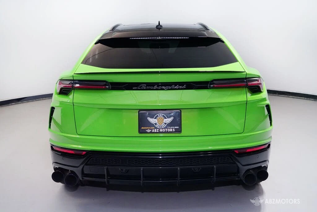 2022 Lamborghini Urus - Image 7 of 31