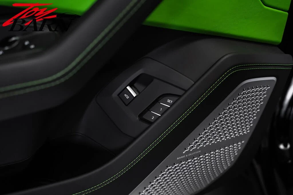 2022 Lamborghini Urus - Image 20 of 31