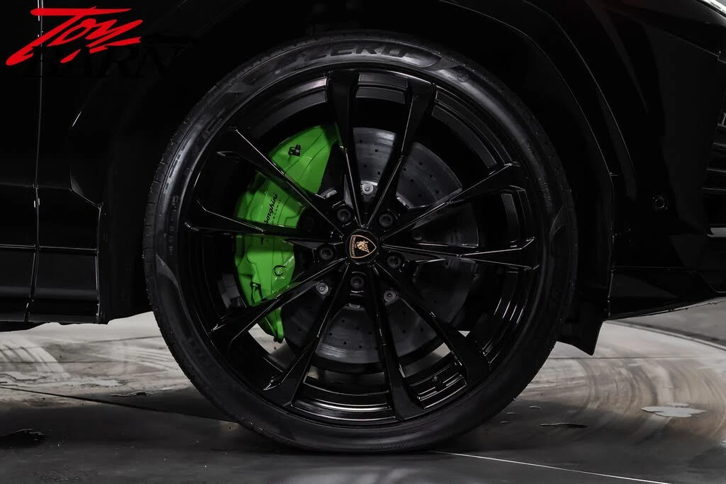 2022 Lamborghini Urus - Image 14 of 31