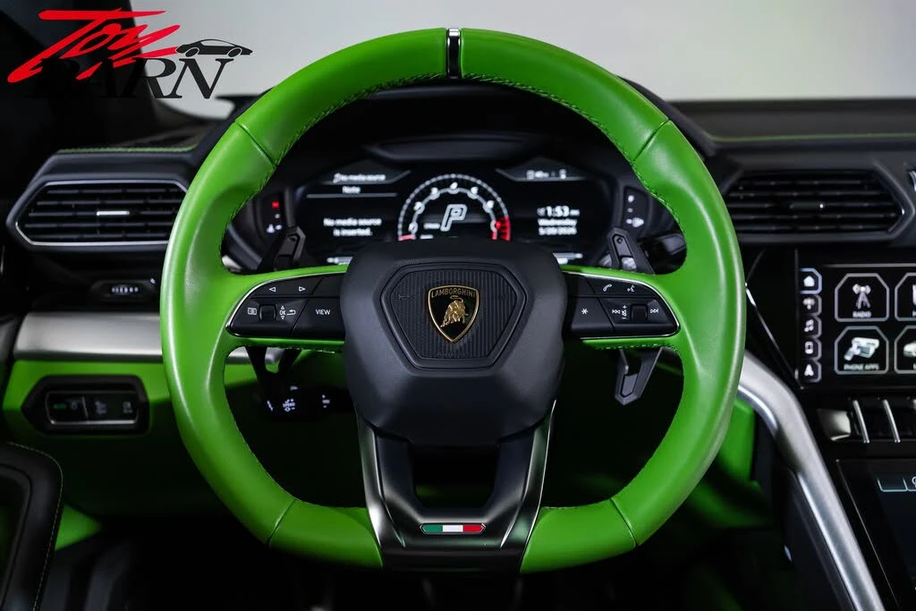 2022 Lamborghini Urus - Image 31 of 31