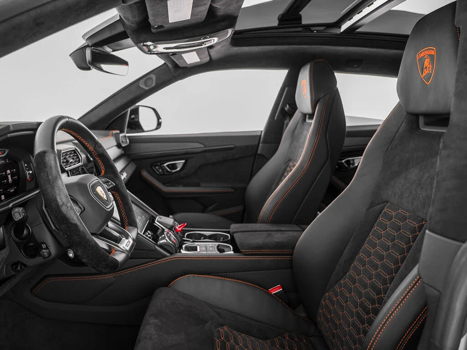 2022 Lamborghini Urus - Image 13 of 31