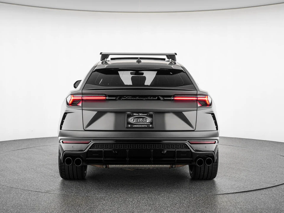 2022 Lamborghini Urus - Image 4 of 31