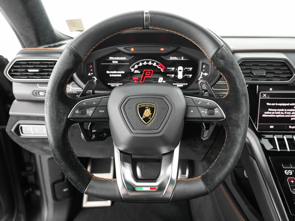 2022 Lamborghini Urus - Image 9 of 31