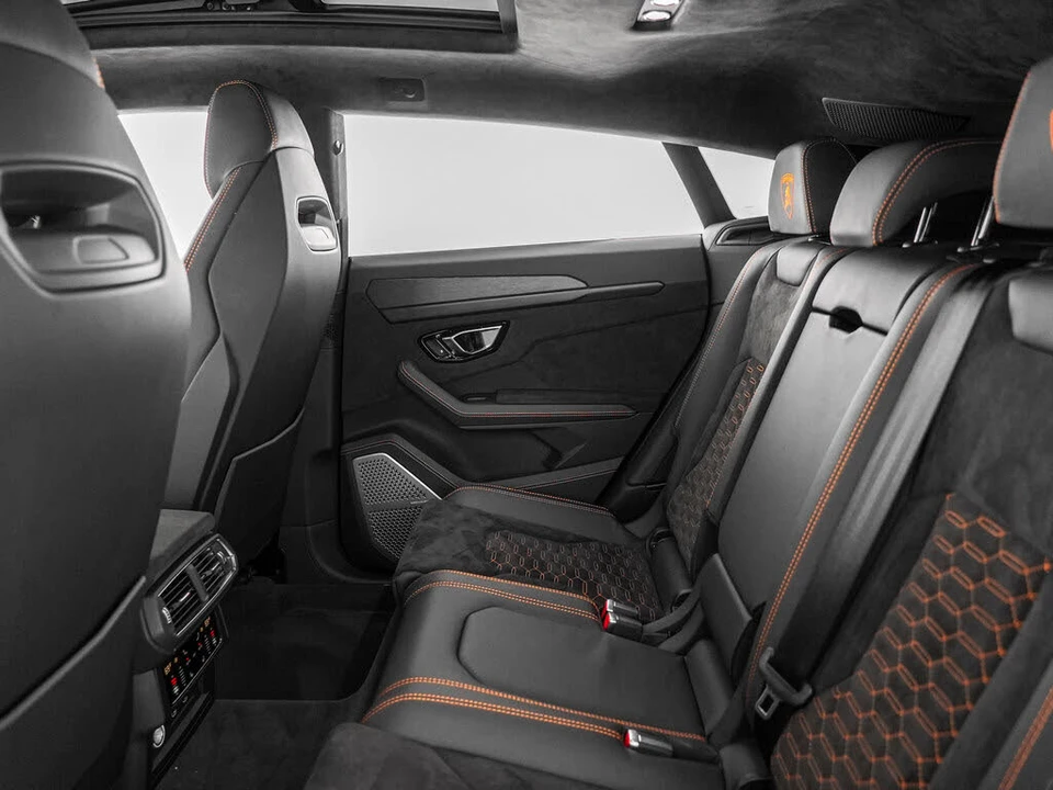 2022 Lamborghini Urus - Image 25 of 31