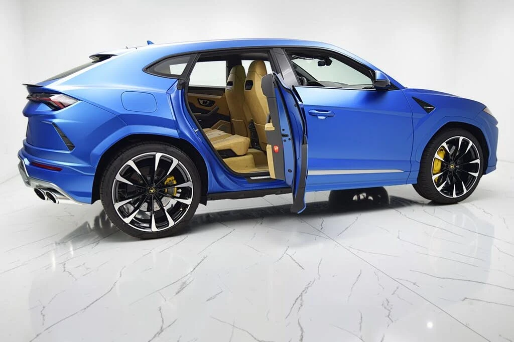 2022 Lamborghini Urus - Image 11 of 31