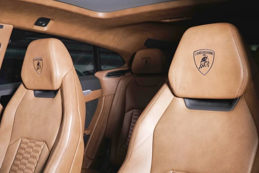 2022 Lamborghini Urus - Image 5 of 31