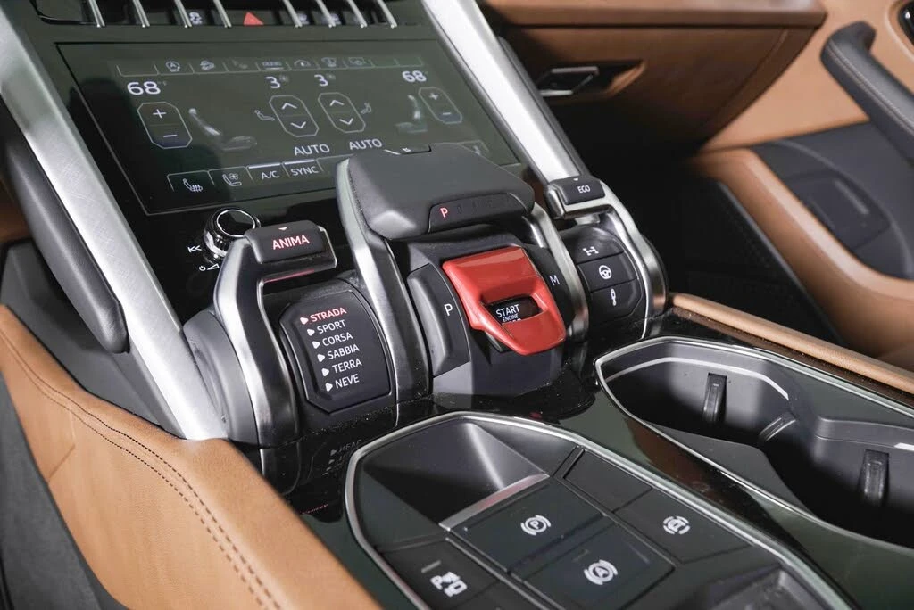 2022 Lamborghini Urus - Image 22 of 31